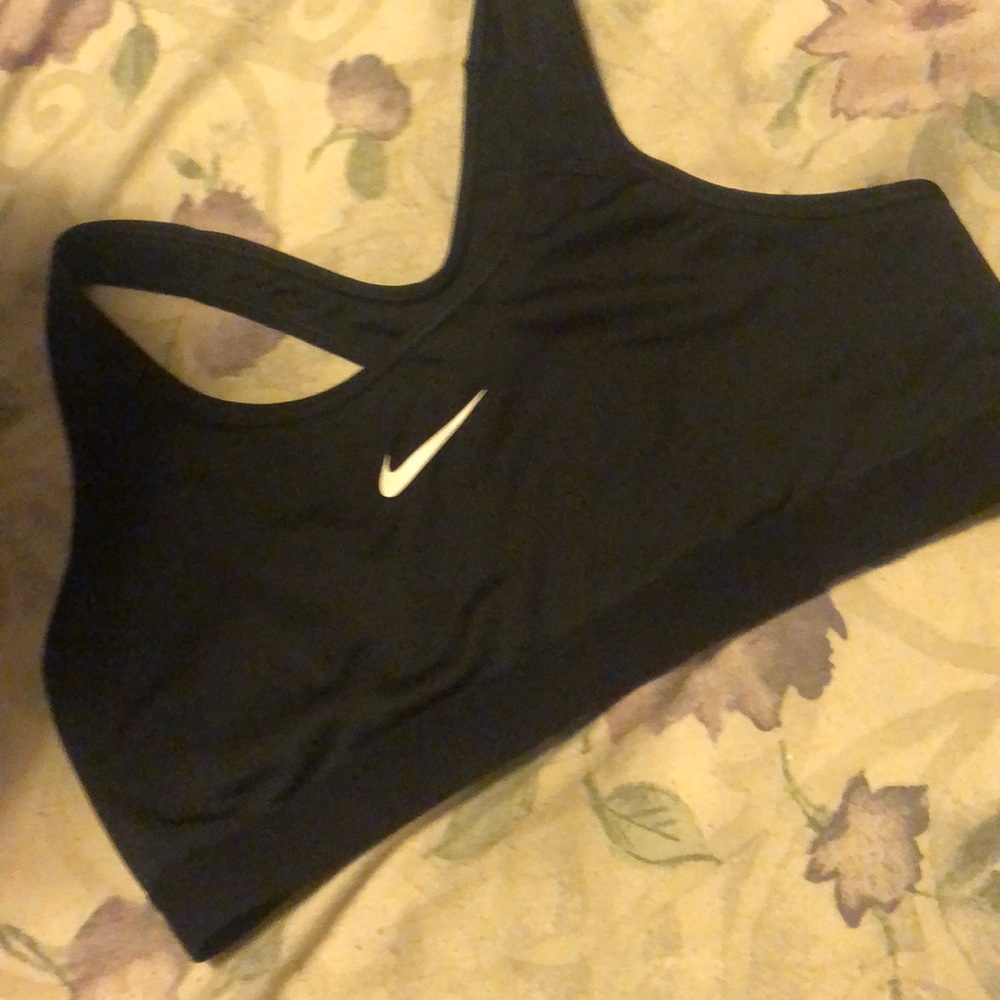 NIKE BRA
